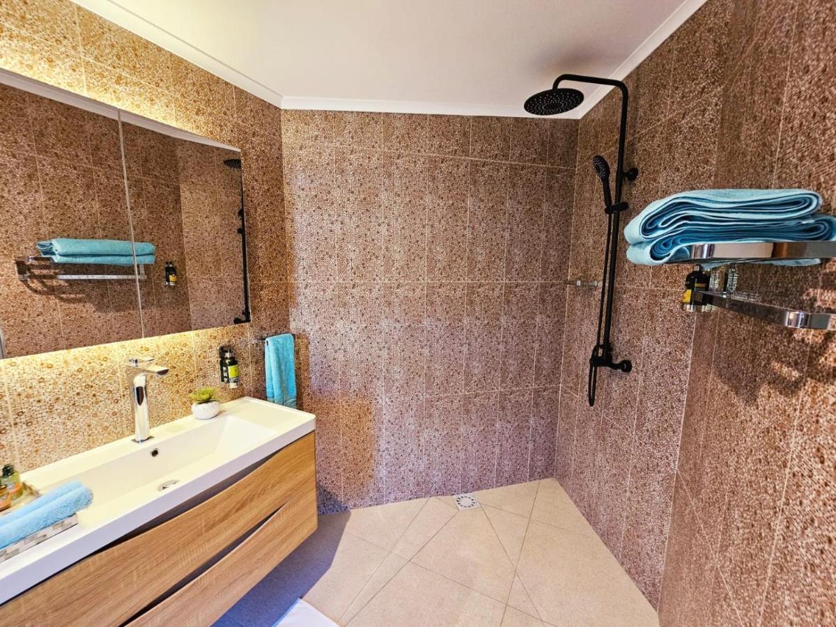 Elodia By Le Duc & Villa